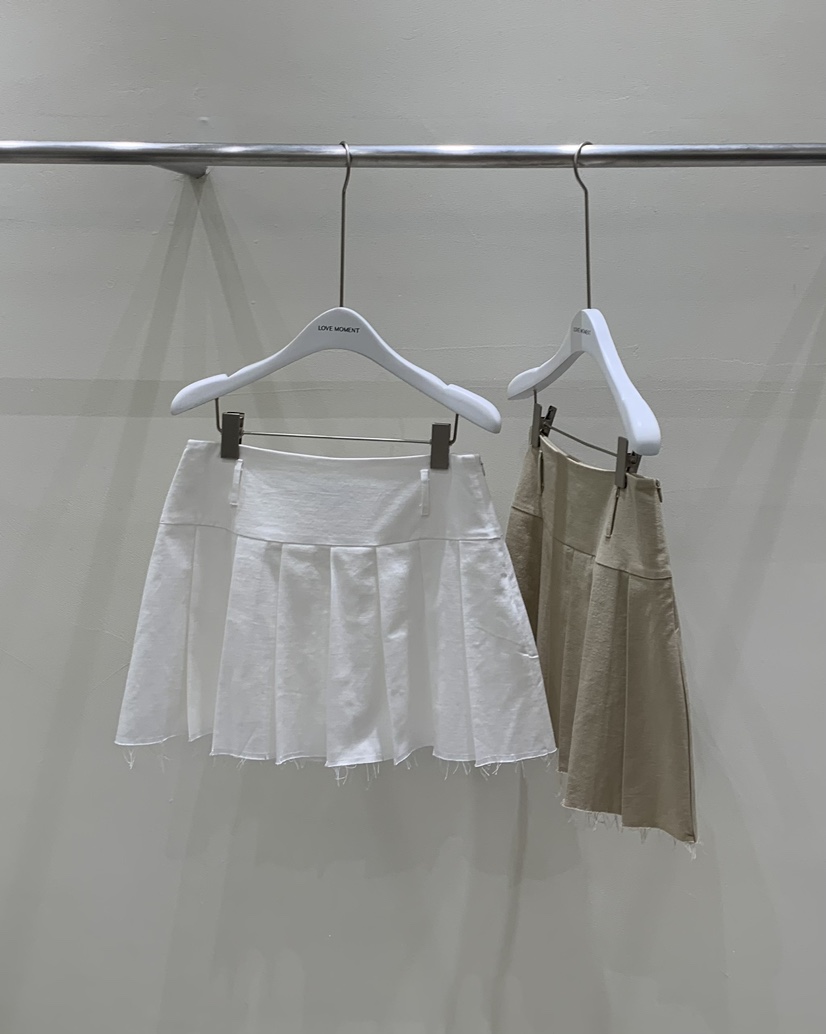 LOVE MOMENT韓國直郵東大門代購女裝新品職業推薦短裙百褶LOVE MOMENT短裙