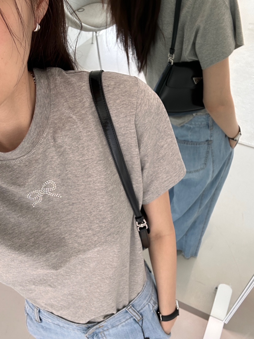 ME MO韓國直郵東大門實拍女裝新品職業24春夏推薦時尚T恤ME MOT恤