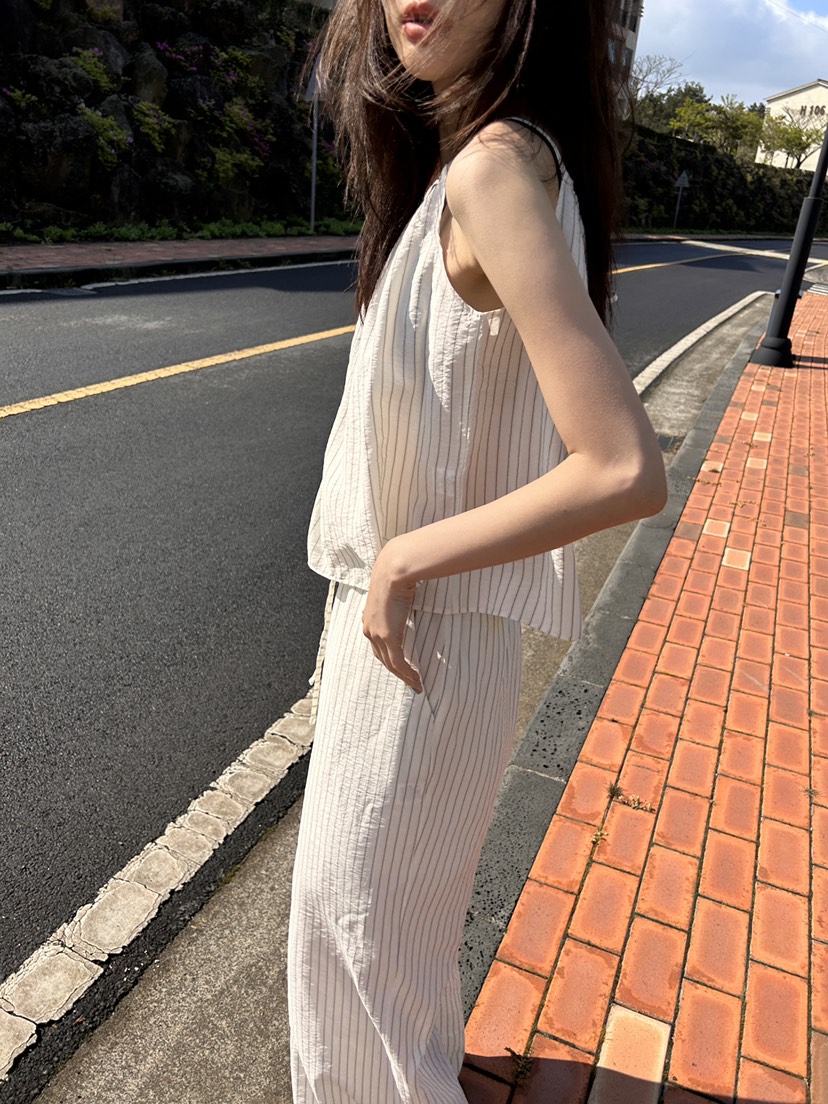 ME MO韓國直郵東大門實拍女裝新款推薦休閑真品時尚吊帶背心ME MO吊帶/背心