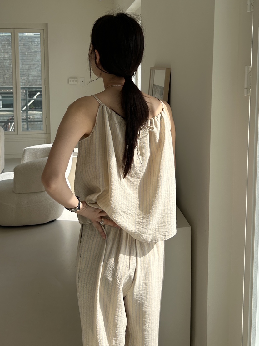 ME MO韓國直郵東大門實拍女裝新款推薦休閑真品時尚吊帶背心ME MO吊帶/背心