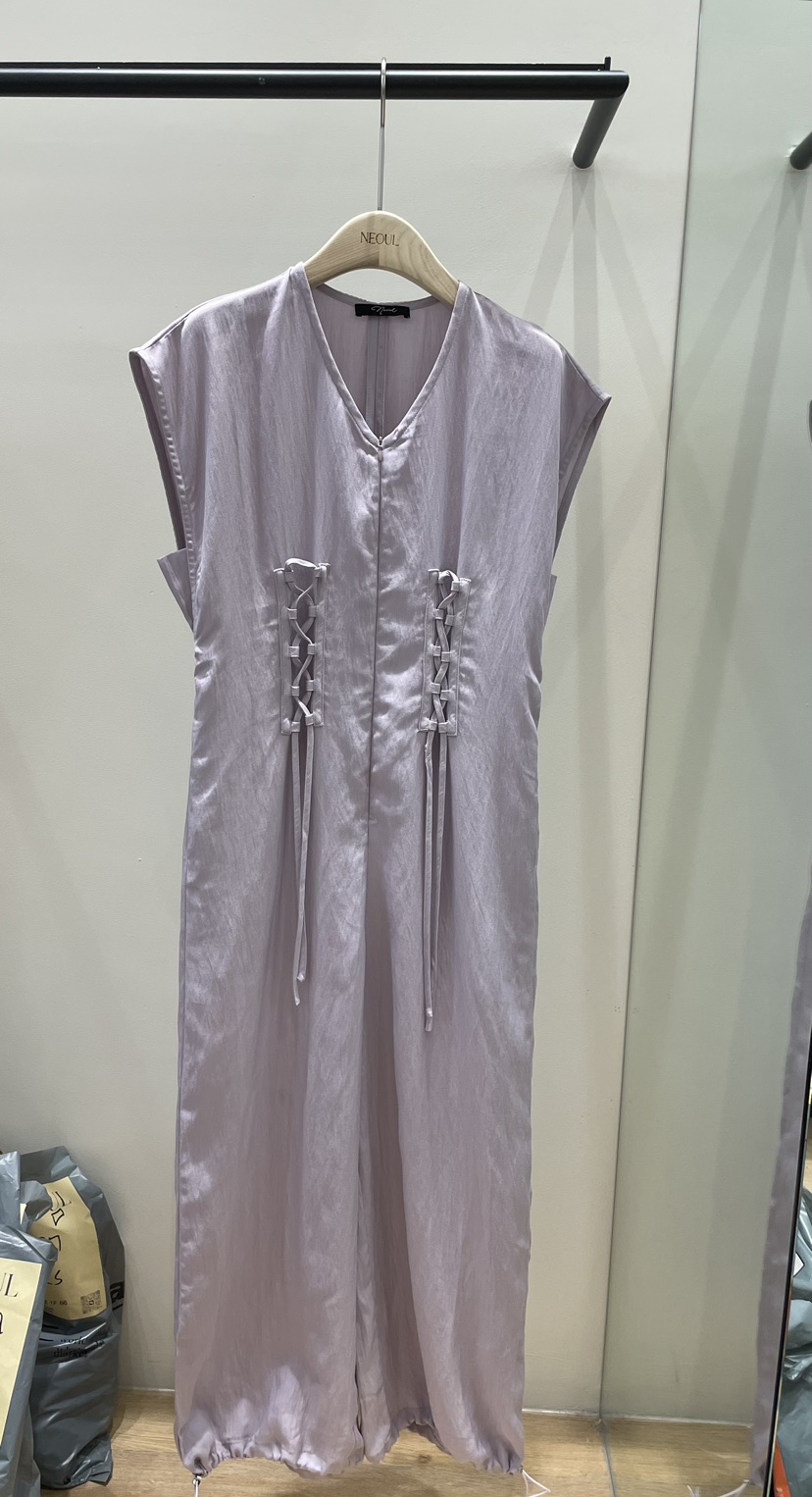 NEOUL韓國直郵東大門實拍女裝新品人氣熱賣24春夏休閑連體褲NEOUL/ahin雙領標簽連體褲
