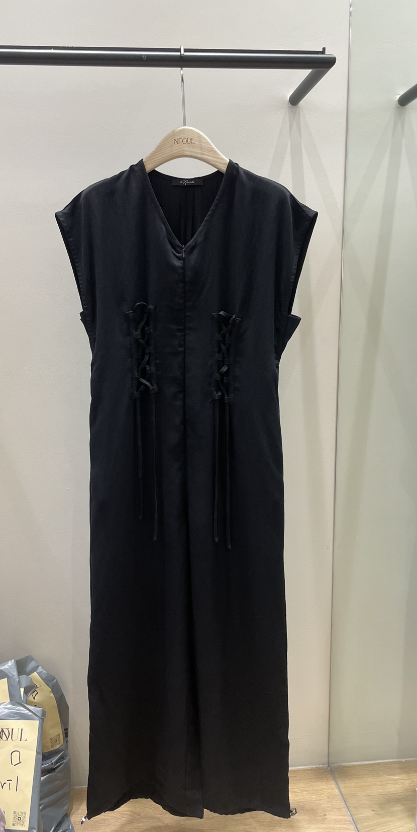 NEOUL韓國直郵東大門實拍女裝新品人氣熱賣24春夏休閑連體褲NEOUL/ahin雙領標簽連體褲圖色2