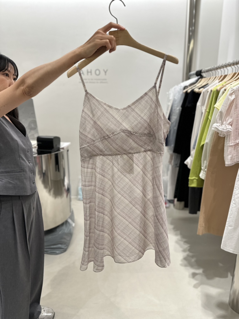 AHOY韓國直郵女裝新款推薦熱賣職業24春夏休閑連衣裙格紋AHOY連衣裙圖色2