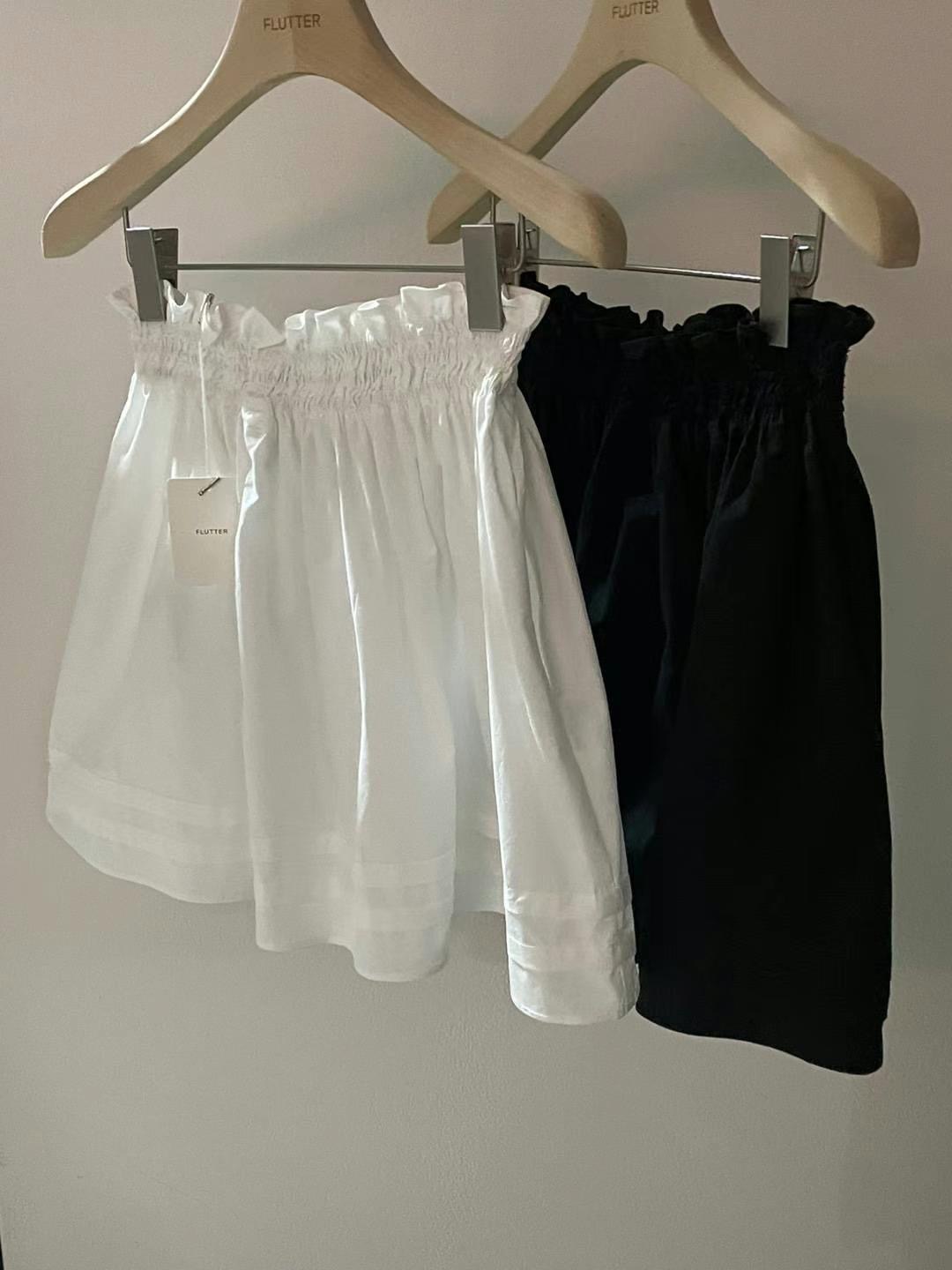 FLUTTER韓國直郵女裝新品人氣職業熱賣24春夏時尚短裙兔子FLUTTER/INOUF短裙圖色2左二色