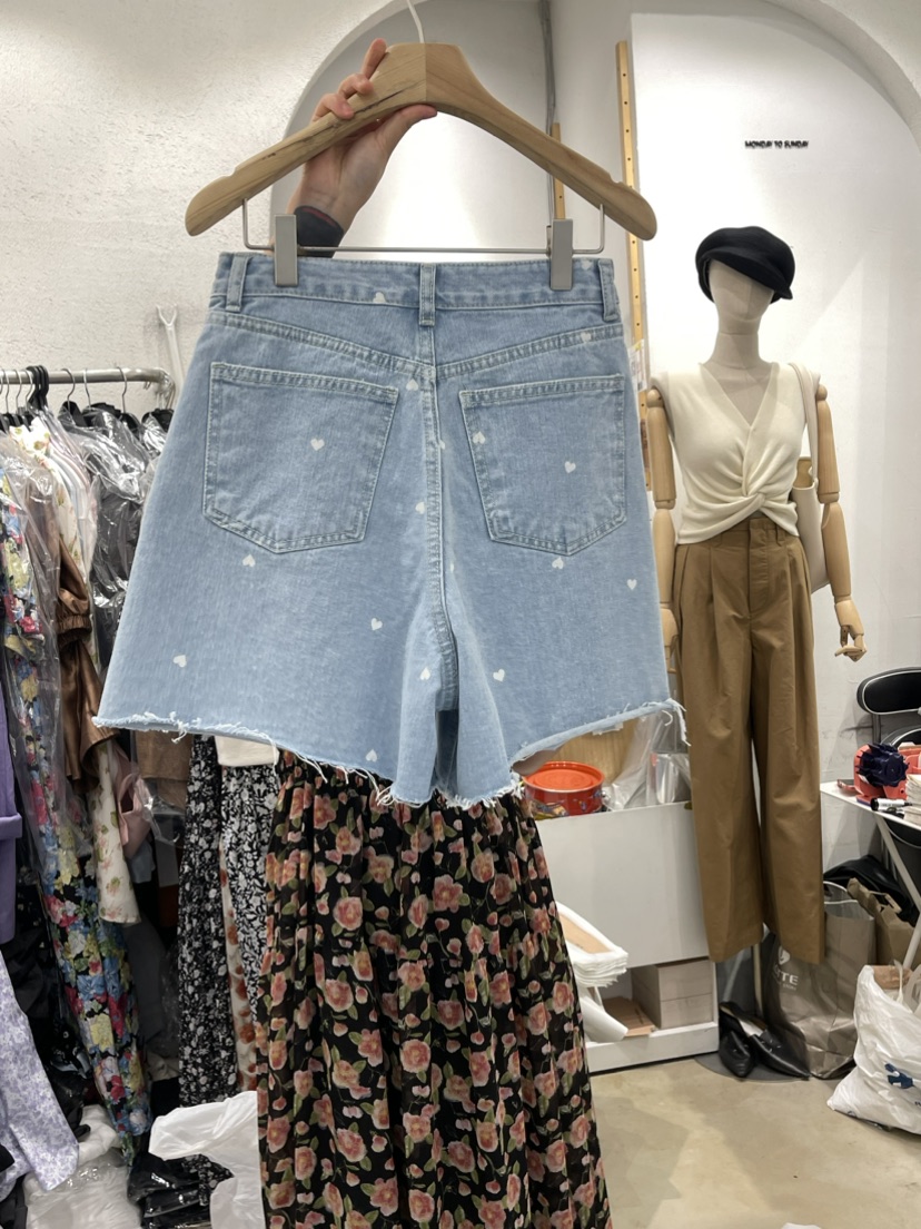 MONDAY TO SUNDAY韓國直郵女士新品時尚人氣職業24春夏短褲MONDAY TO SUNDAY短褲