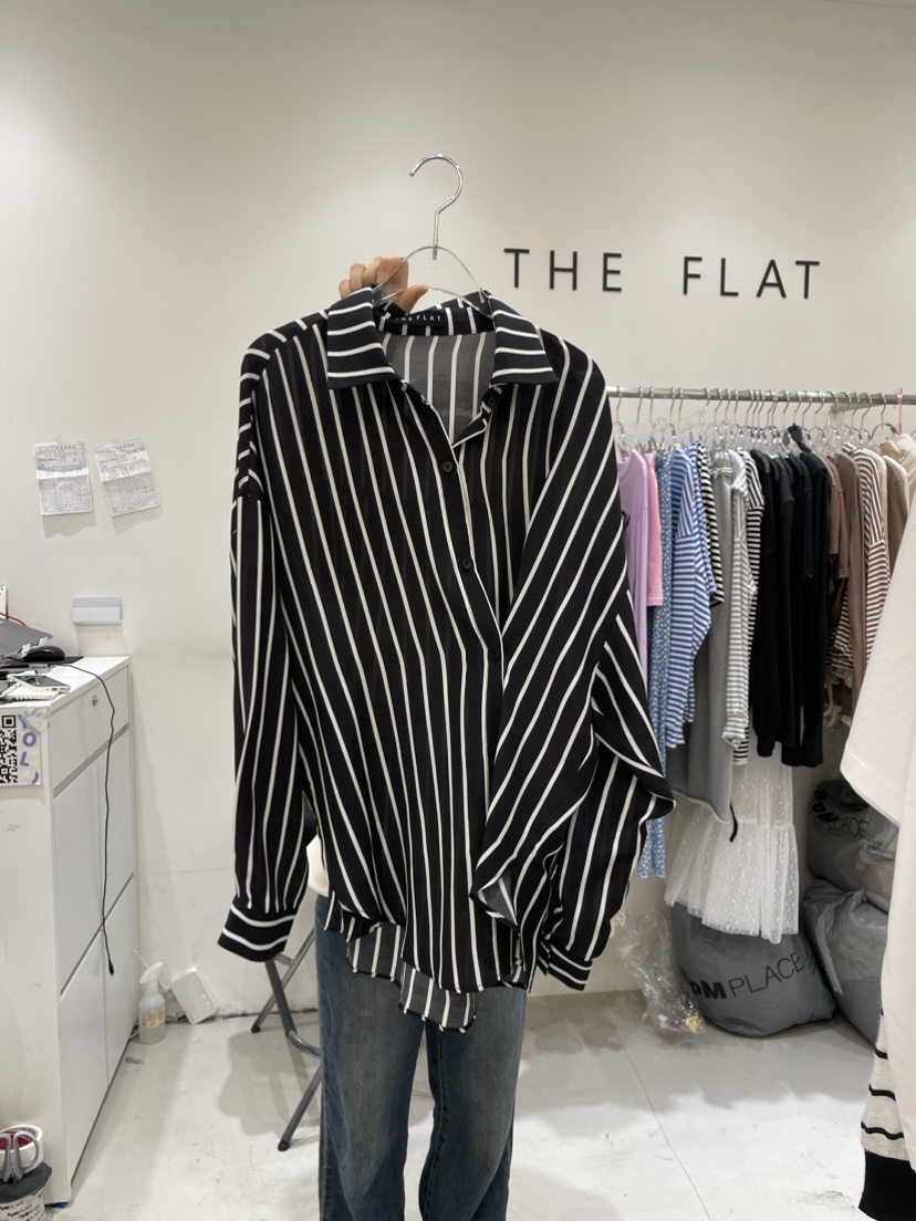 THEFLAT直郵韓國代購女裝新品真品休閑推薦時尚24春夏襯衫蕾絲衫VICTORIA QUEEN襯衫/蕾絲衫圖色2