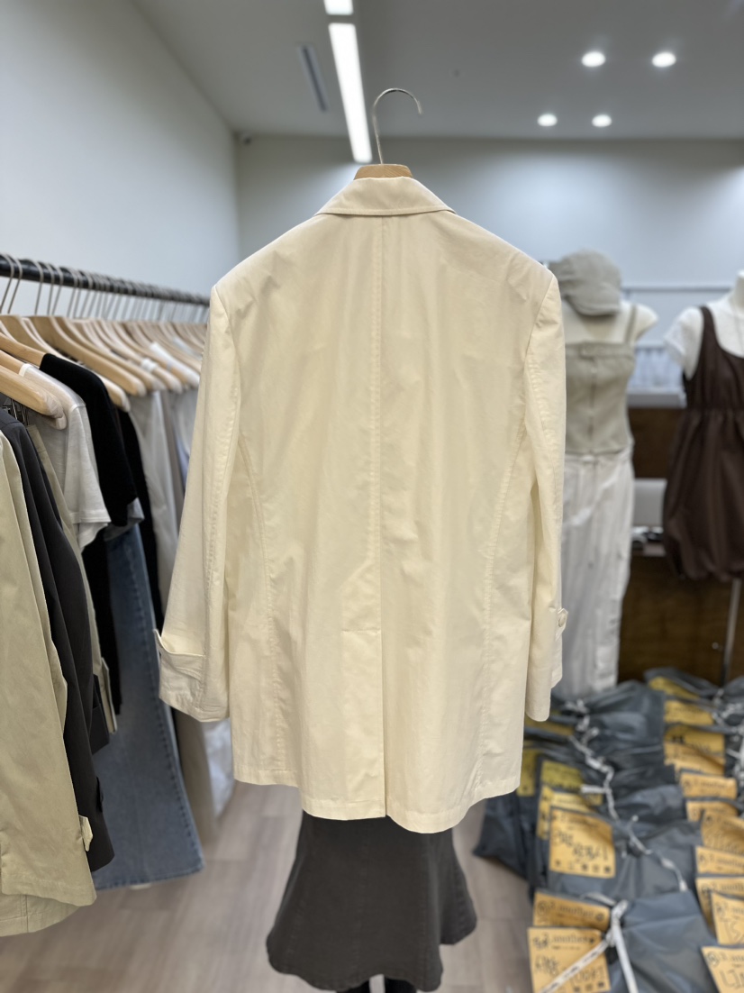 3 another韓國直郵東大門實拍女裝新品職業真品時尚推薦夾克3 ANOTHER夾克