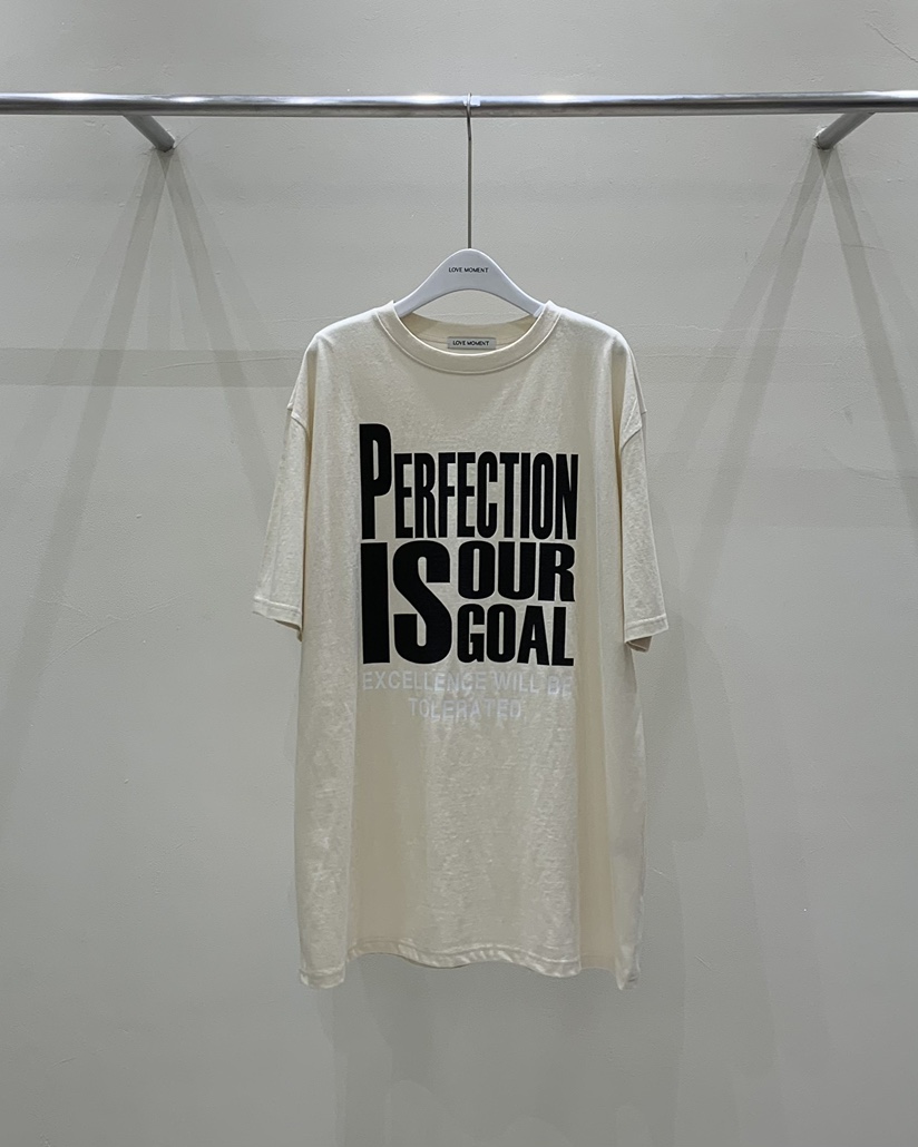 LOVE MOMENT韓國直郵女裝新品24春夏職業推薦人氣休閑T恤LOVE MOMENTT恤圖色2