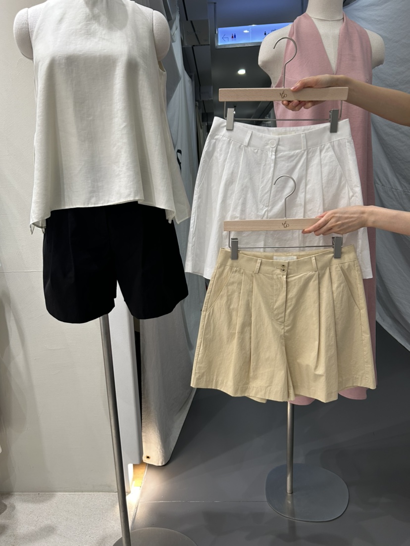 ME MO韓國直郵東大門實拍女裝新品推薦24春夏職業熱賣短褲ME MO短褲