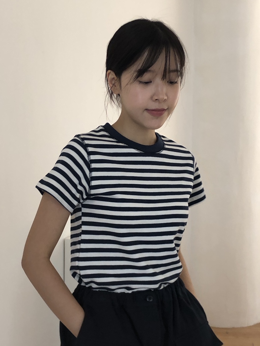 EYL/ALIVE INDUSTRY韓國直郵東大門實拍女裝新款真品推薦T恤EYL/Lenil/ALIVE INDUSTRYT恤