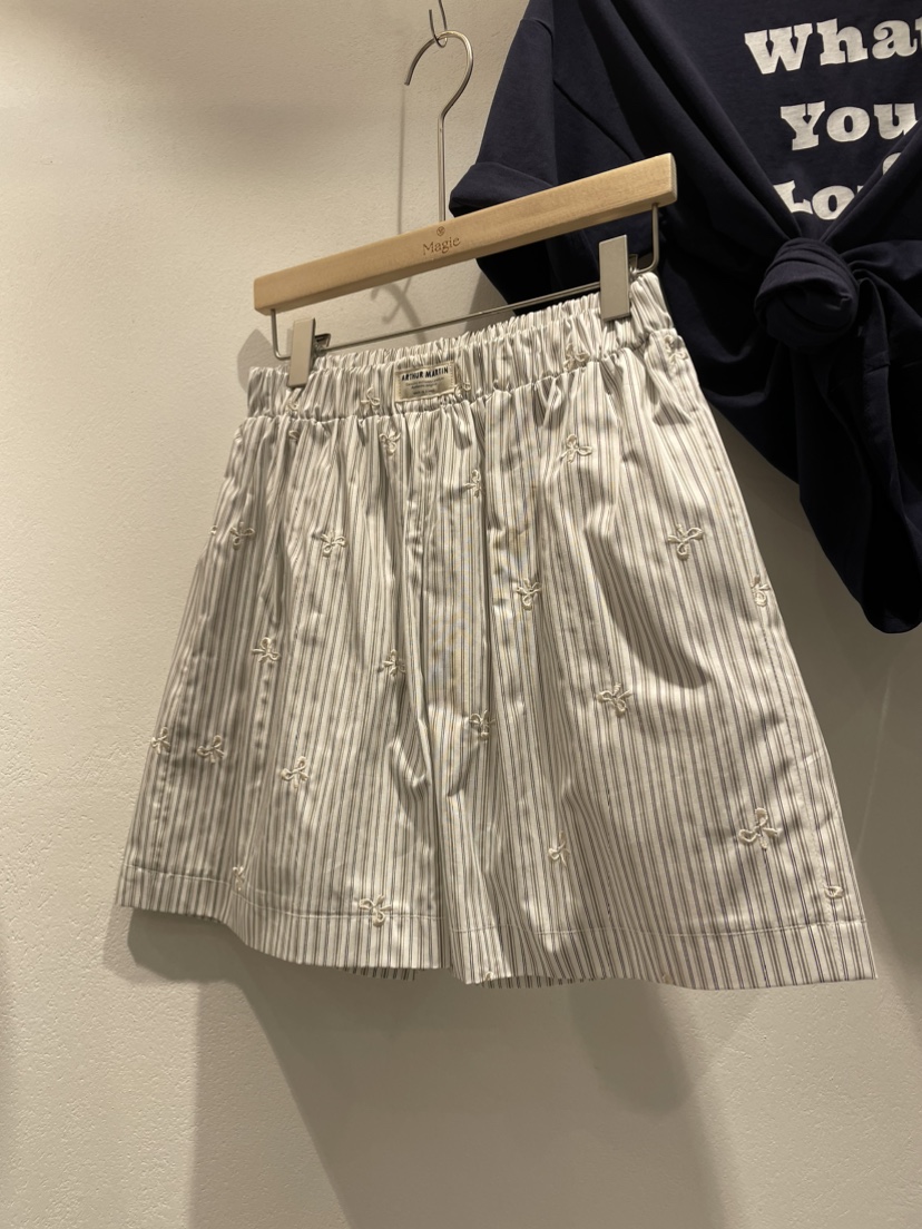 Magie韓國直郵女裝新品熱賣時尚推薦人氣真品休閑職業24春夏短褲VI A短褲圖色1