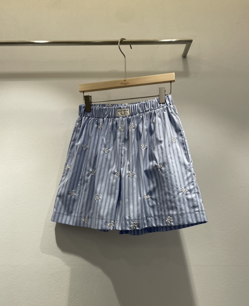 Magie韓國直郵女裝新品熱賣時尚推薦人氣真品休閑職業24春夏短褲VI A短褲圖色2
