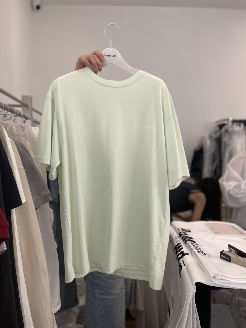 CREAM VILLA韓國直郵東大門實拍女裝新款推薦T恤刺繡CREAMVILLAT恤圖色2