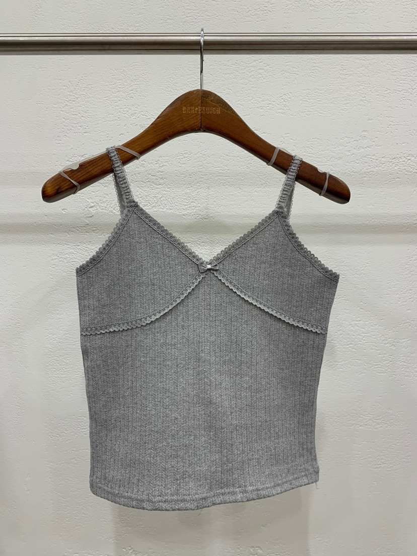 BANI BLUBH韓國直郵東大門代購女裝新品職業24春夏T恤蕾絲BANI BLUSHT恤圖色2
