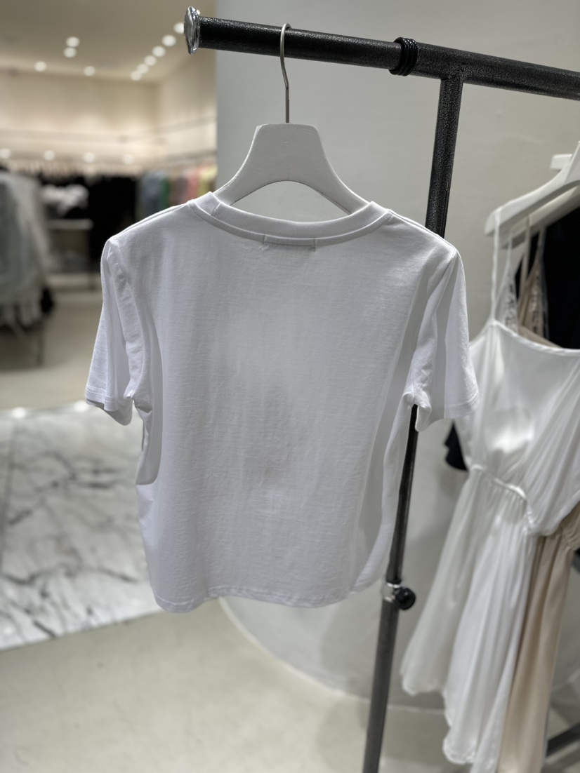 ELFIN韓國直郵東大門實拍女裝新款熱賣真品時尚推薦人氣T恤TOPDRESSINGT恤