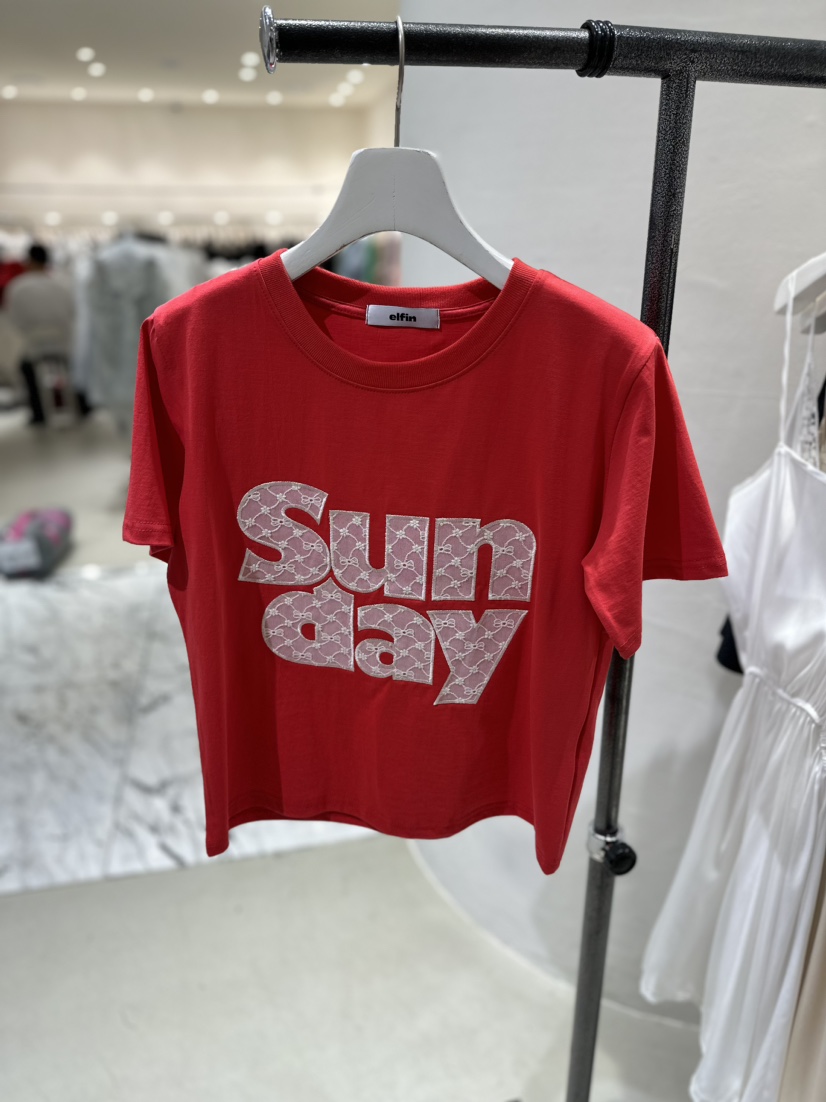 ELFIN韓國直郵東大門實拍女裝新款熱賣真品時尚推薦人氣T恤TOPDRESSINGT恤圖色3