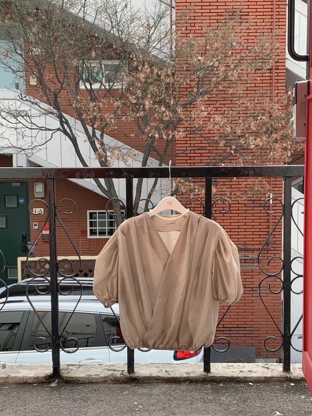 ATTHISMOMENT韓國直郵東大門實拍女裝新品休閑真品襯衫蕾絲衫LEESA襯衫/蕾絲衫