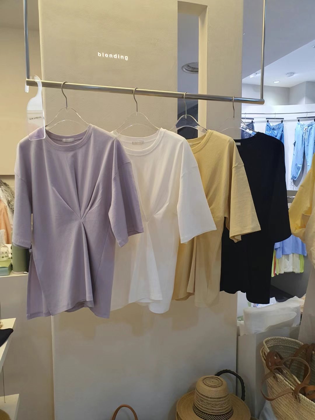 BLENDING韓國直郵東大門實拍女裝新品時尚職業休閑真品推薦T恤BLENDINGT恤圖色4左四色