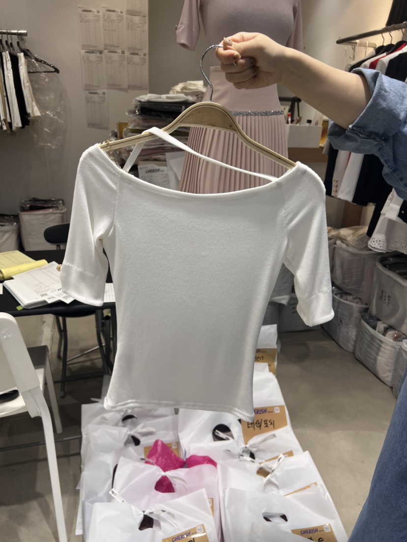 Cherish韓國直郵女裝新款24春夏真品職業推薦時尚熱賣針織衫CHERISH-Q針織衫圖色2