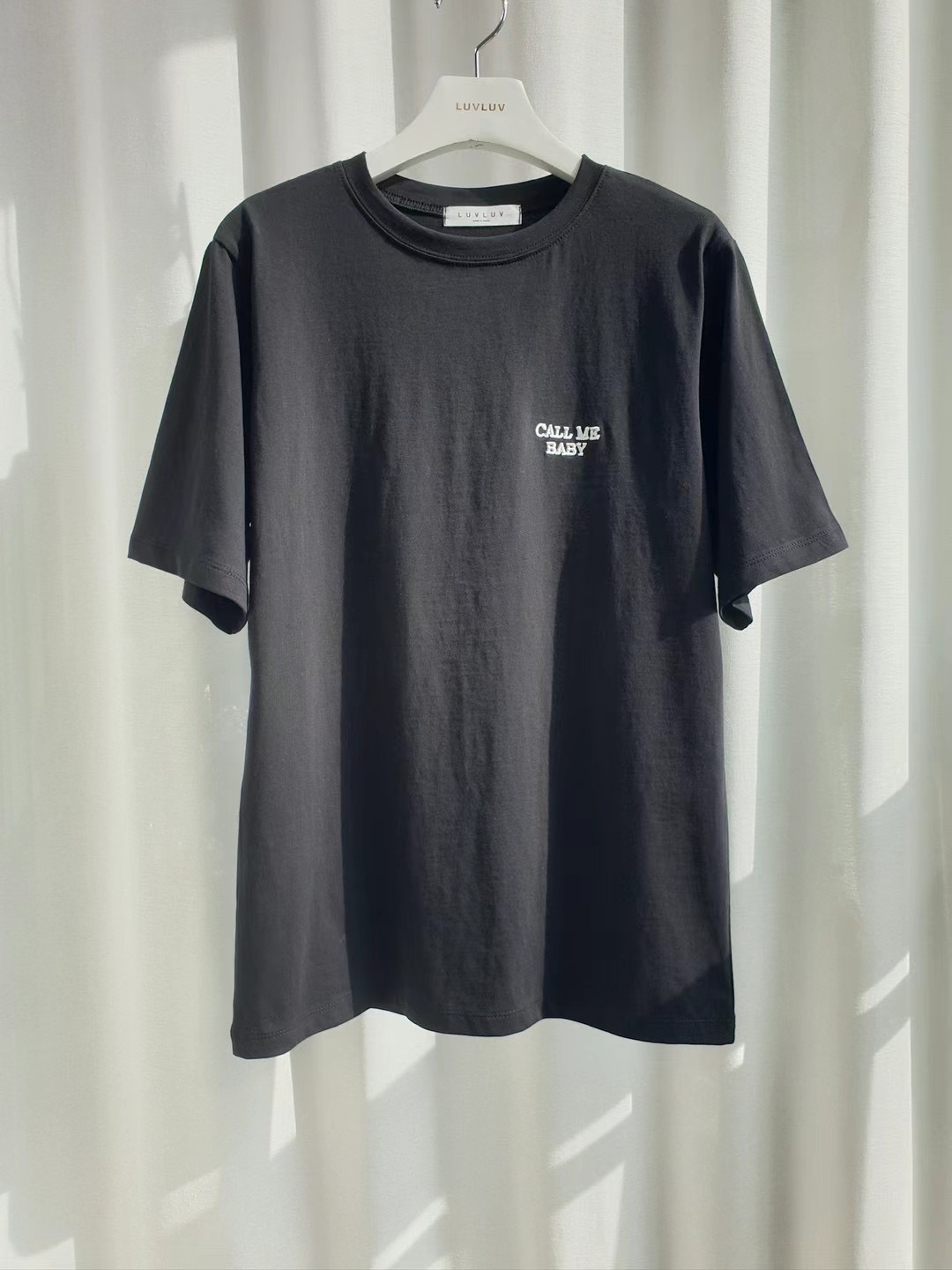 LUVLUV-럽럽-OT直郵韓國代購女裝新品24春夏真品T恤刺繡LUVLUVT恤圖色2