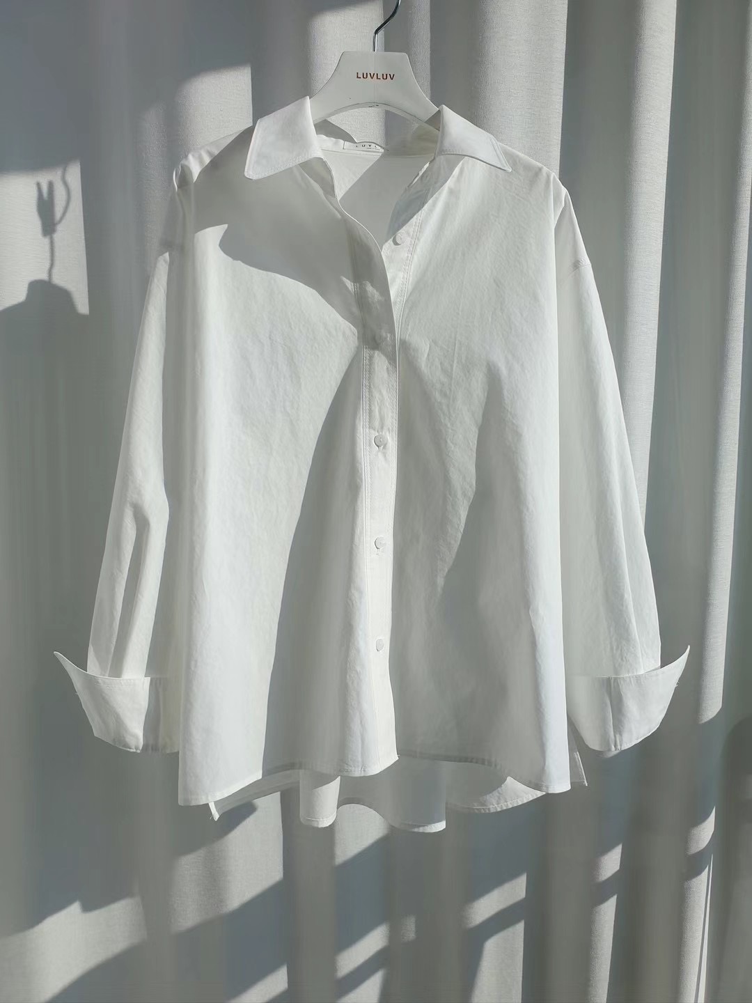 LUVLUV-럽럽-OT韓國直郵東大門代購女裝新品真品襯衫蕾絲衫LUVLUV襯衫/蕾絲衫