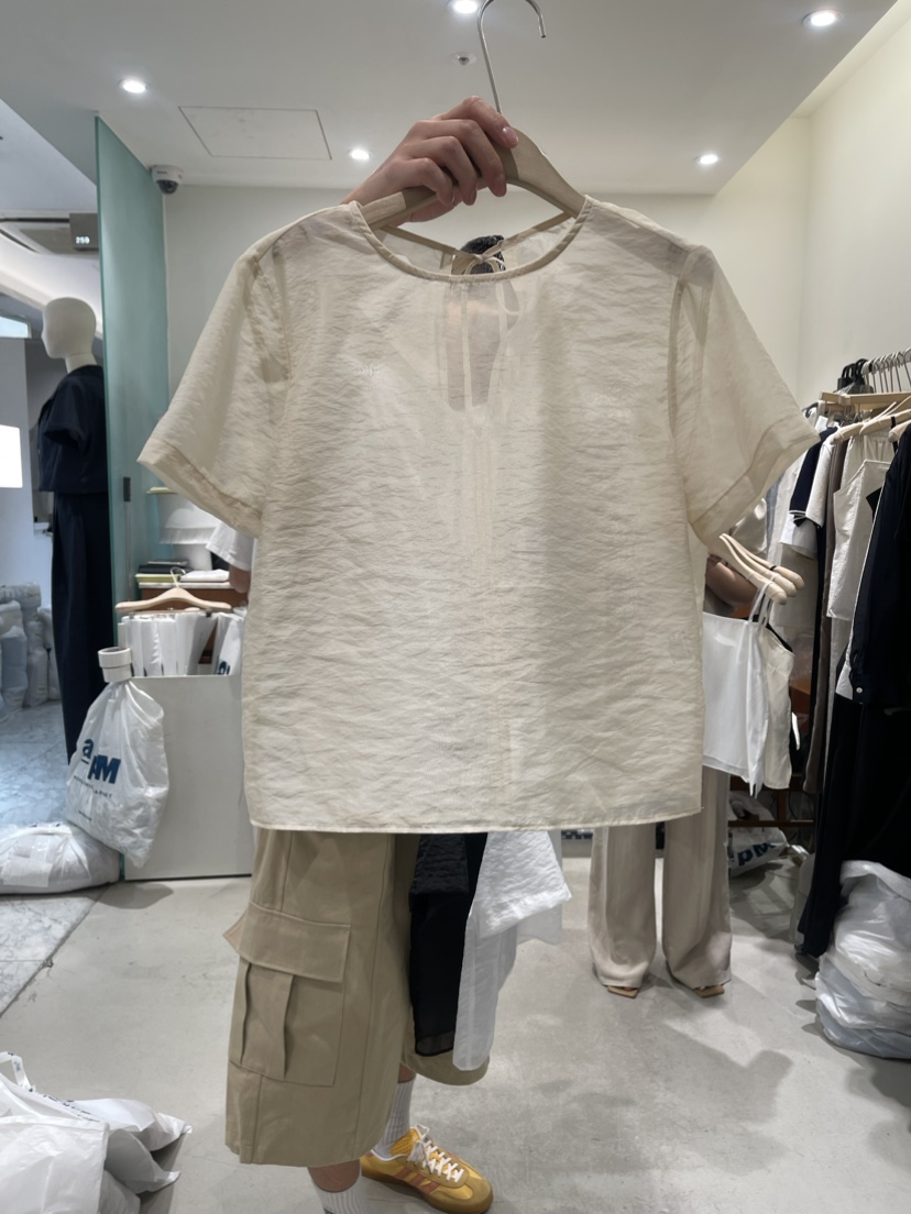 W AND J韓國直郵東大門實拍女裝新品24春夏職業襯衫蕾絲衫W AND J襯衫/蕾絲衫圖色2
