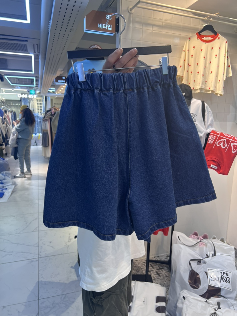 B-TYPE韓國直郵東大門實拍女裝新品職業時尚推薦24春夏短褲蕾絲B-TYPE短褲