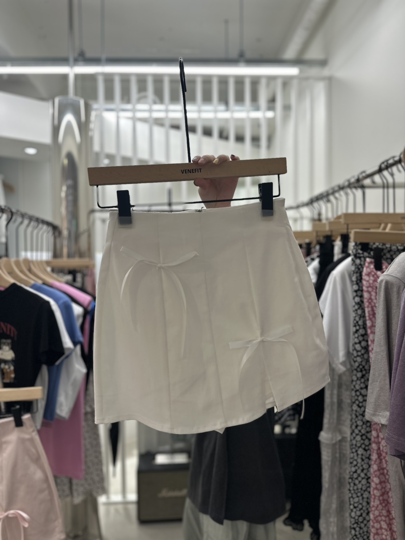 VENEFIT韓國直郵女裝新款推薦休閑24春夏人氣職業熱賣短裙VENEFIT/JENNIE短裙