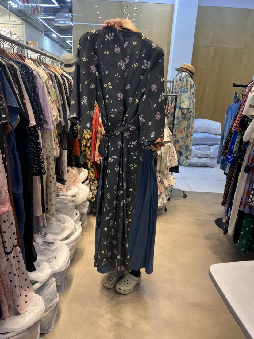 SUISUI直郵韓國代購女裝新品時尚職業24春夏熱賣人氣連衣裙SUISUI連衣裙