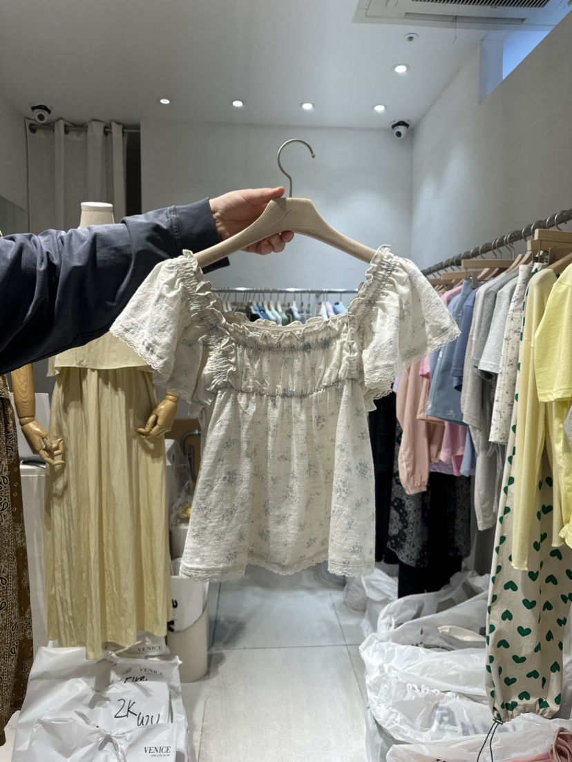 VENICE韓國直郵東大門實拍女裝新品推薦熱賣襯衫蕾絲衫亞麻VENICE襯衫/蕾絲衫圖色1