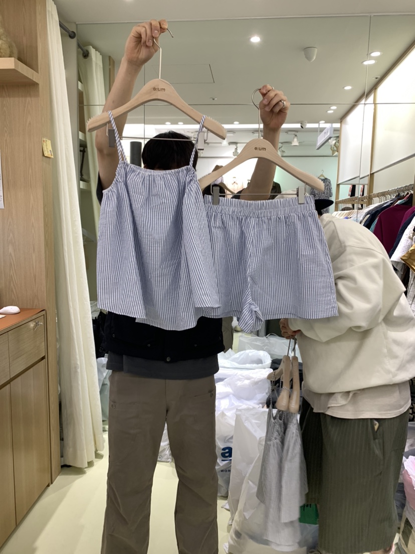 eum韓國直郵東大門代購女裝新品休閑真品熱賣人氣推薦時尚套裝EUM套裝圖色1