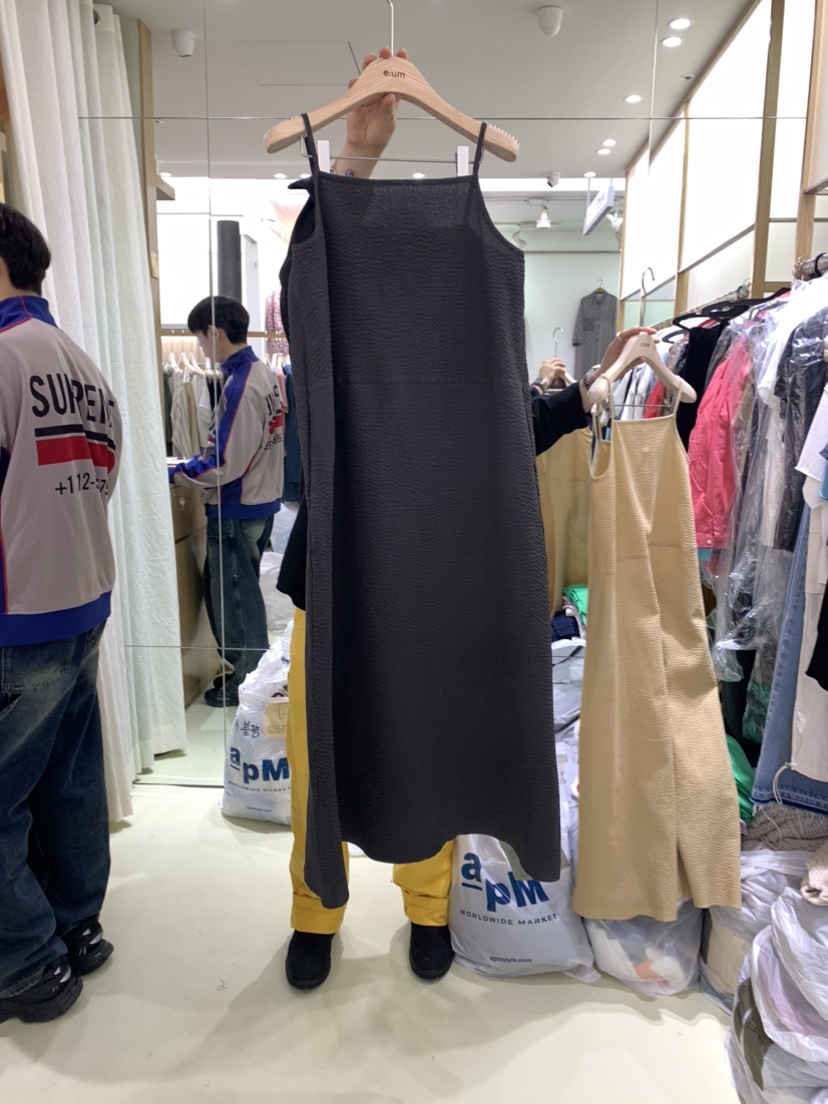 eum韓國直郵東大門代購女士新款職業24春夏休閑推薦連衣裙EUM連衣裙圖色2