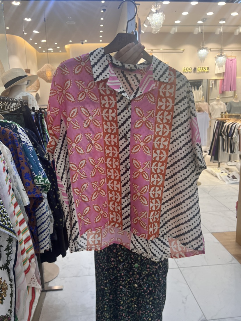 SUISUI直郵韓國代購女裝新品人氣真品時尚推薦職業襯衫蕾絲衫SUISUI襯衫/蕾絲衫圖色2