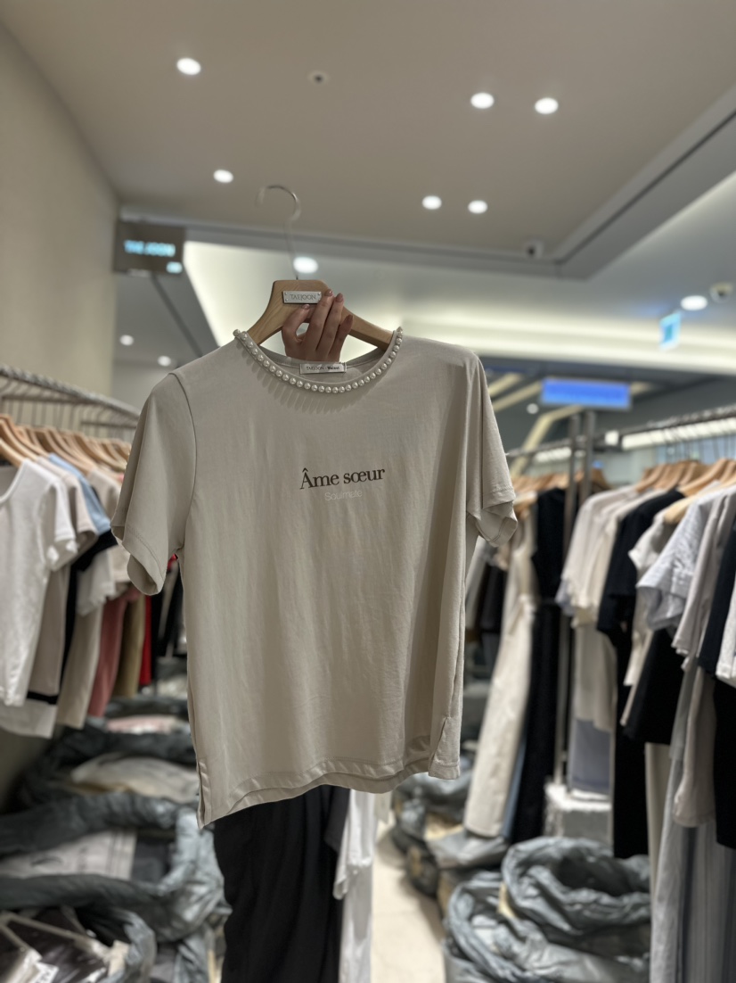 WALNUT/TAEJOON韓國直郵女裝新款人氣真品職業時尚熱賣T恤Walunt/TAEJOONT恤圖色2