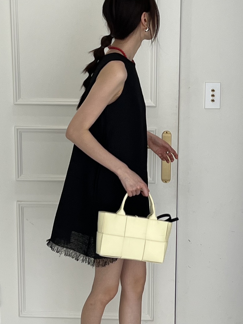 ME MO直郵韓國代購女裝新款人氣職業真品24春夏連衣裙流蘇ME MO連衣裙