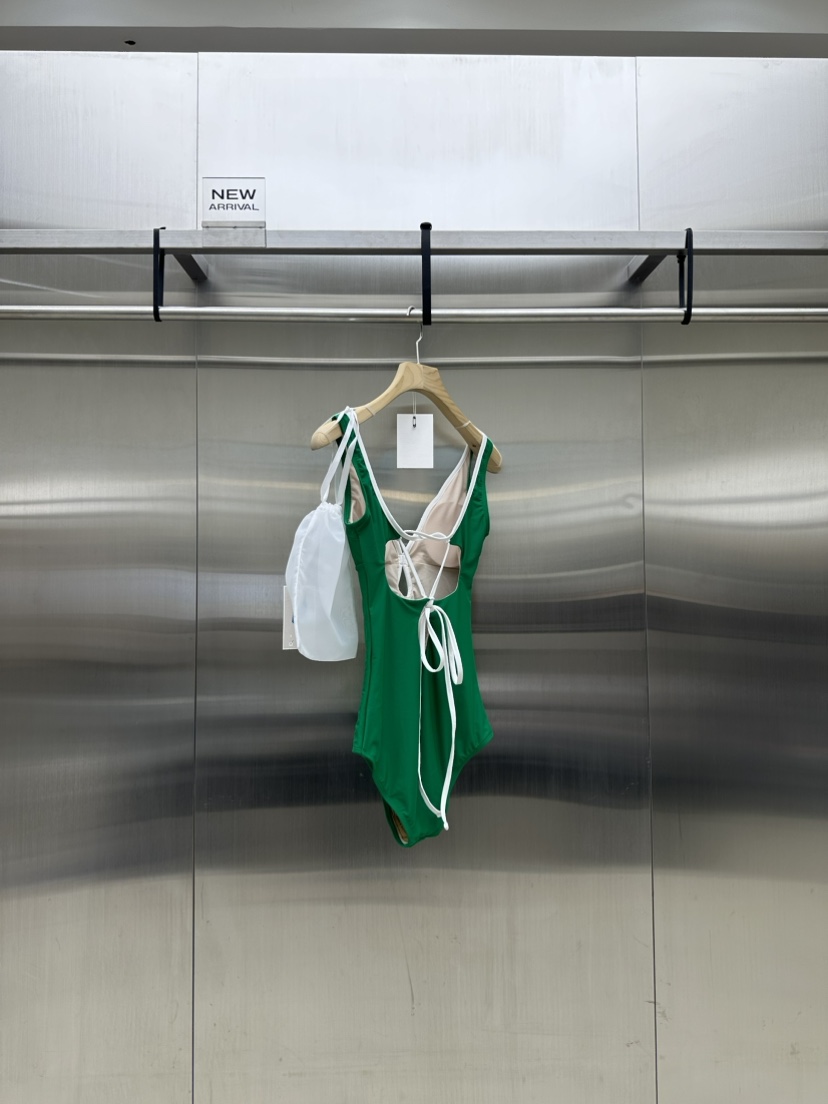 MYDRESS韓國直郵東大門實拍女裝新品24春夏人氣職業時尚泳裝MYDRESS泳裝