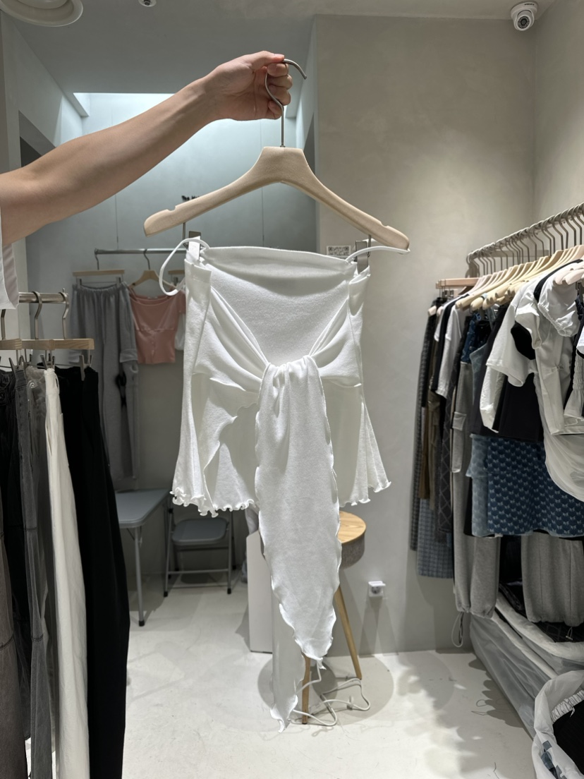 TOO HOT直郵韓國代購女裝新款時尚職業推薦吊帶背心喇叭形TOO HOT吊帶/背心