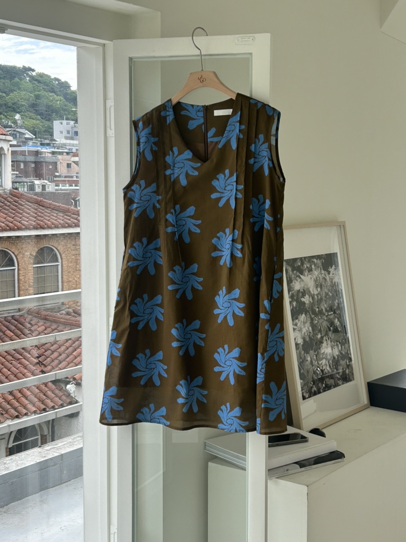 ME MO韓國直郵女裝新款熱賣推薦休閑職業真品人氣時尚連衣裙ME MO連衣裙