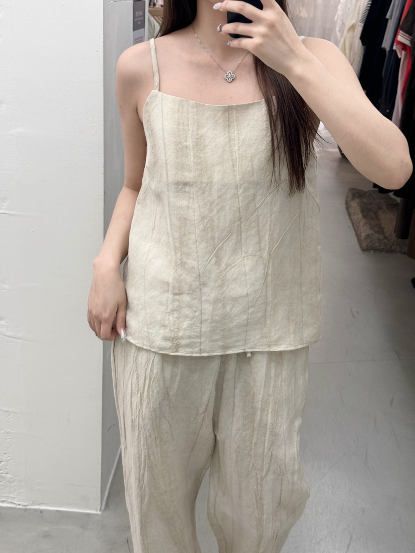 EYL/ALIVE INDUSTRY韓國直郵東大門實拍女裝新款人氣吊帶背心EYL/Lenil/ALIVE INDUSTRY吊帶/背心