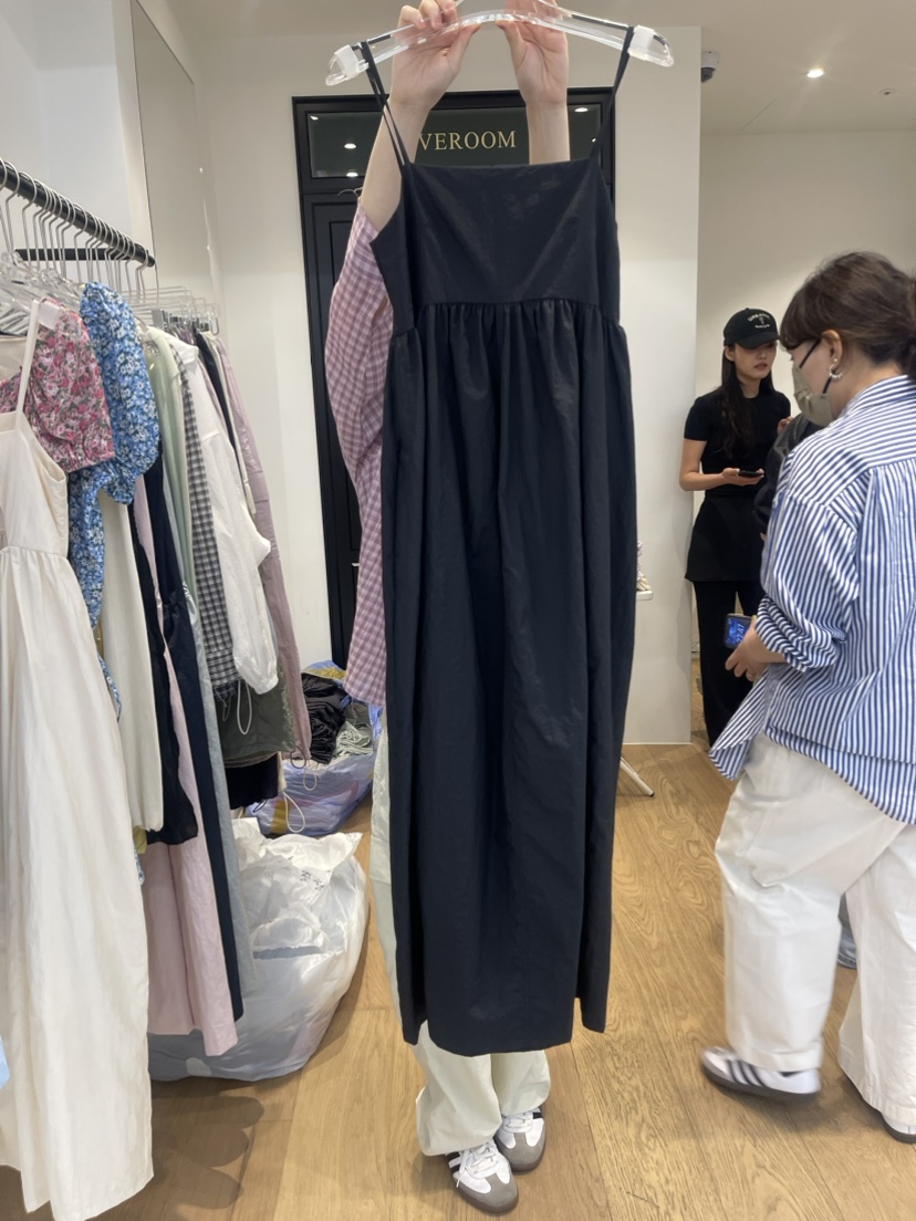 RIVEROOM韓國直郵女裝新品時尚休閑人氣熱賣24春夏連衣裙RIVEROOM連衣裙圖色3