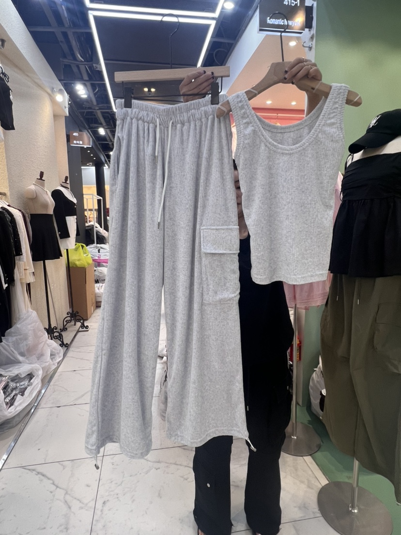 ROMANTIC NEWYORK直郵韓國代購女裝新品時尚休閑職業24春夏套裝ROMANTIC NEWYORK套裝圖色2
