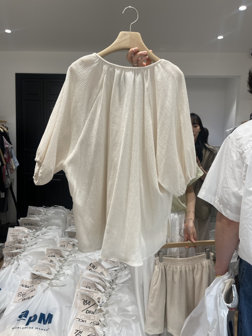 VENIR韓國直郵女裝新品推薦熱賣真品人氣職業休閑襯衫蕾絲衫VENIR-a襯衫/蕾絲衫