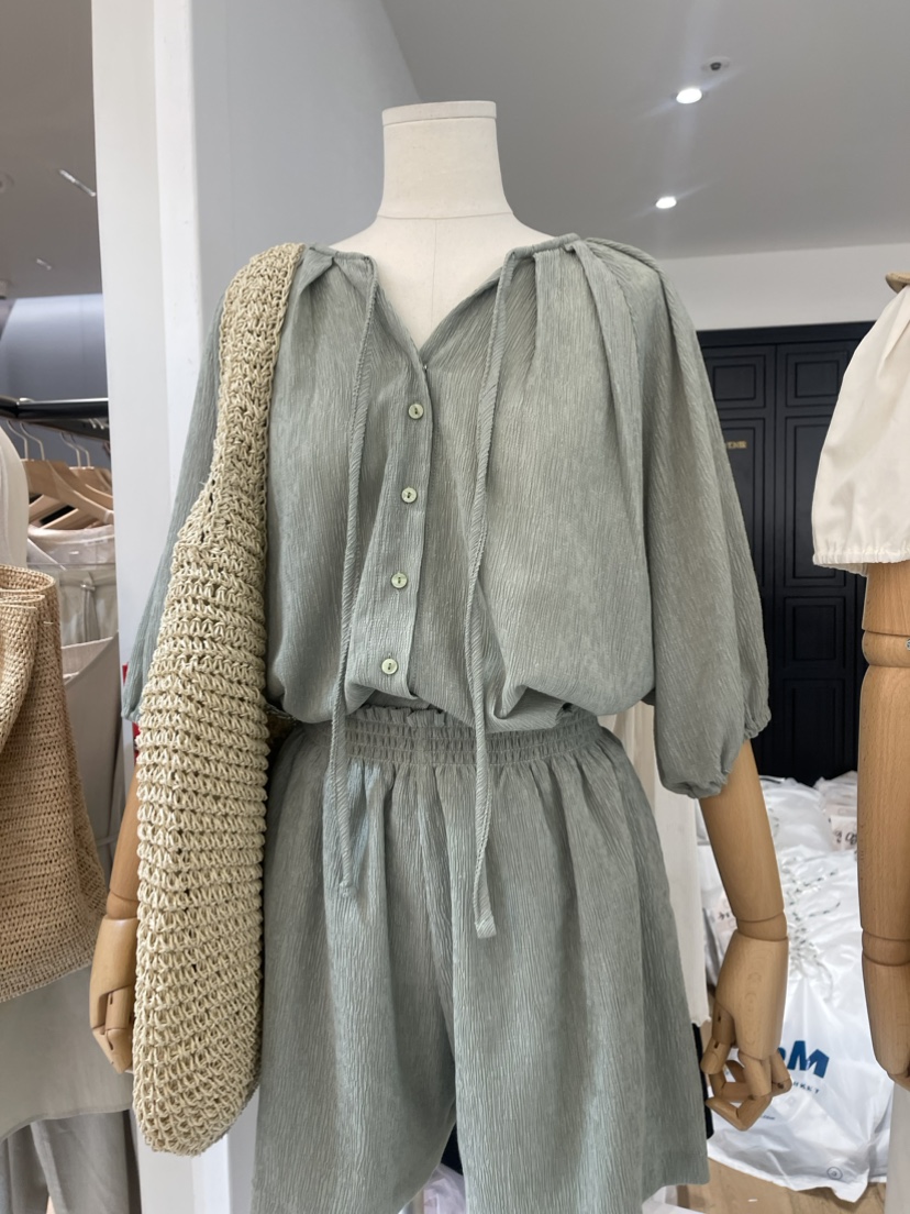 VENIR韓國直郵女裝新品推薦熱賣真品人氣職業休閑襯衫蕾絲衫VENIR-a襯衫/蕾絲衫