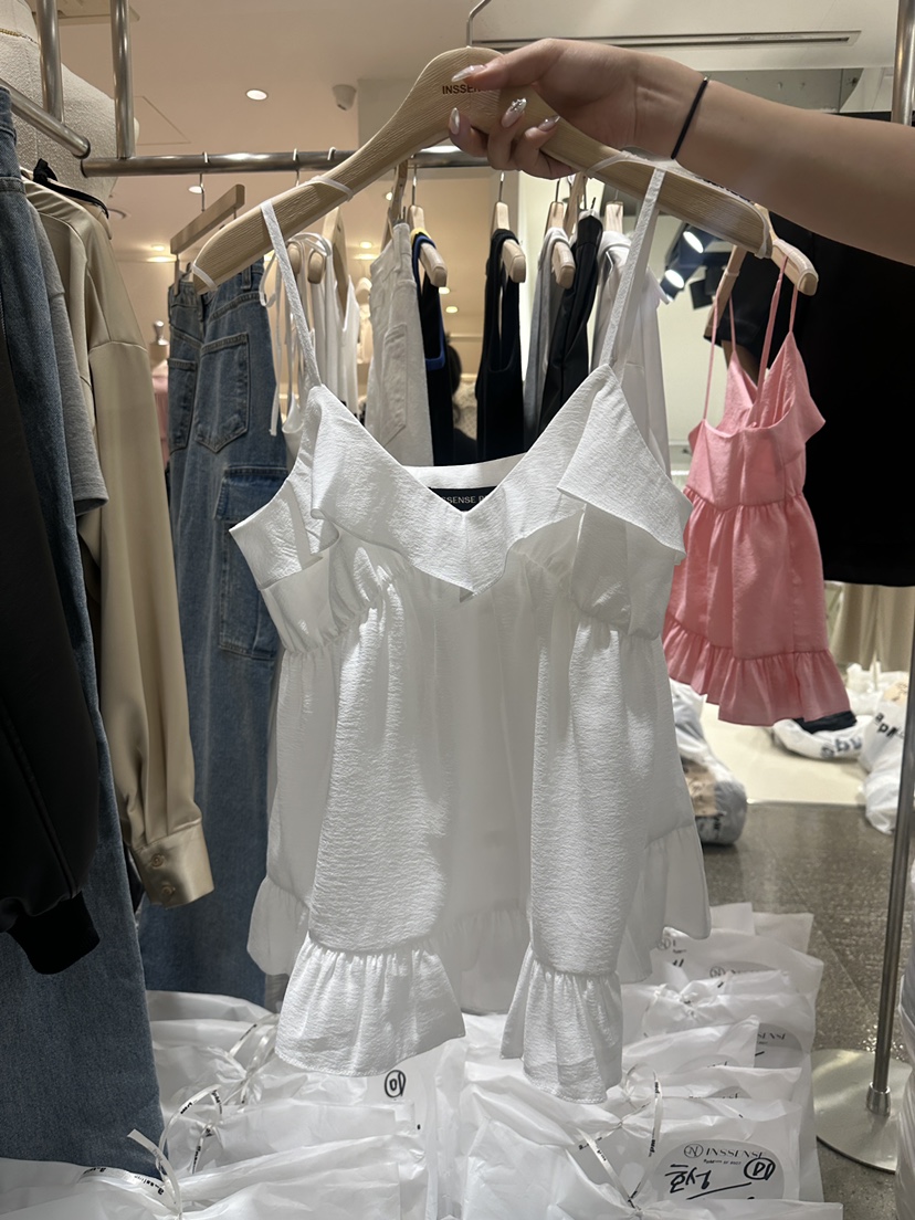 INSSENSE-A韓國直郵女裝新款推薦職業時尚24春夏吊帶背心INSSENSE-A吊帶/背心圖色1