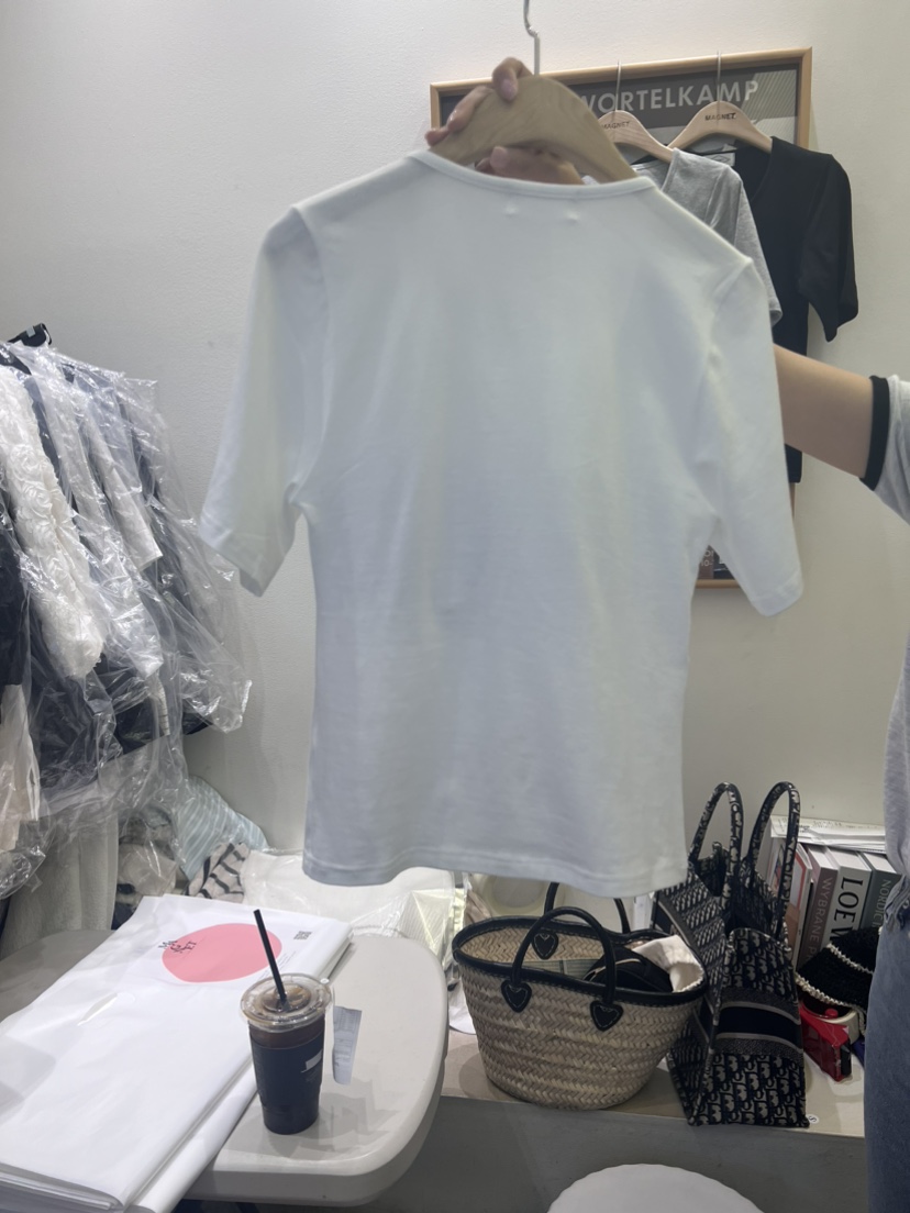 MAGNET韓國直郵東大門代購女裝新品時尚推薦人氣職業熱賣T恤MAGNETT恤