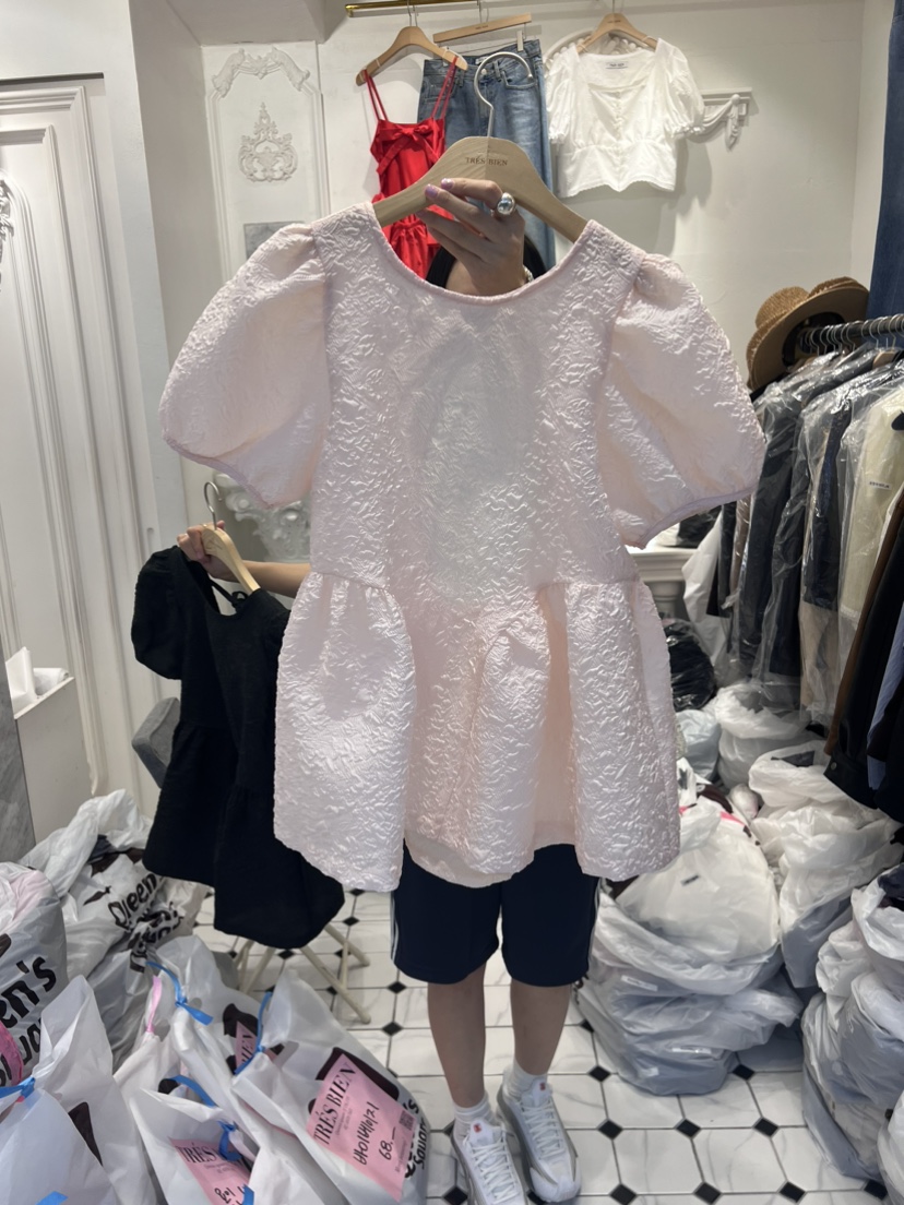 TRES BIEN韓國直郵東大門實拍女裝新品推薦時尚襯衫蕾絲衫TRES BIEN襯衫/蕾絲衫圖色2
