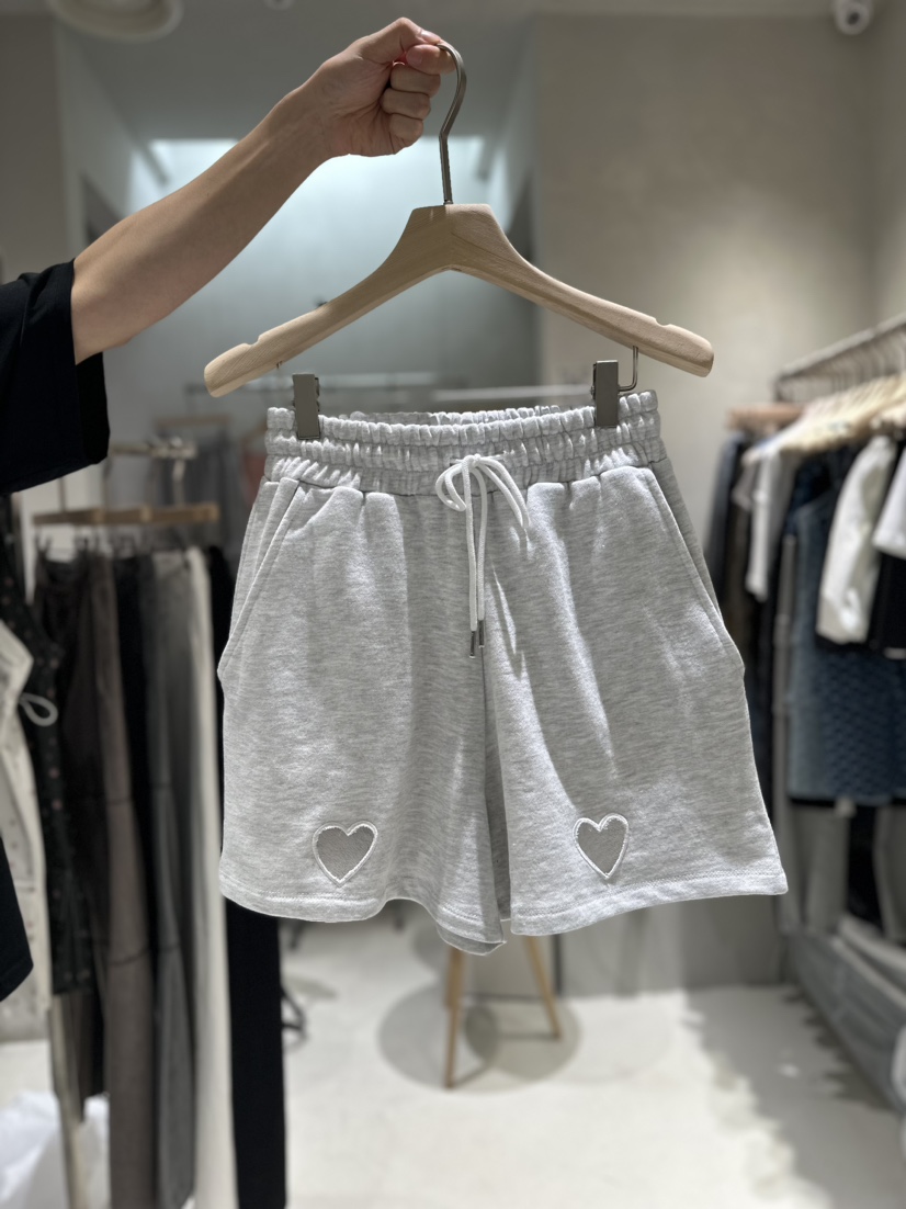 TOO HOT直郵韓國代購女裝新款熱賣時尚人氣24春夏短褲刺繡TOO HOT短褲