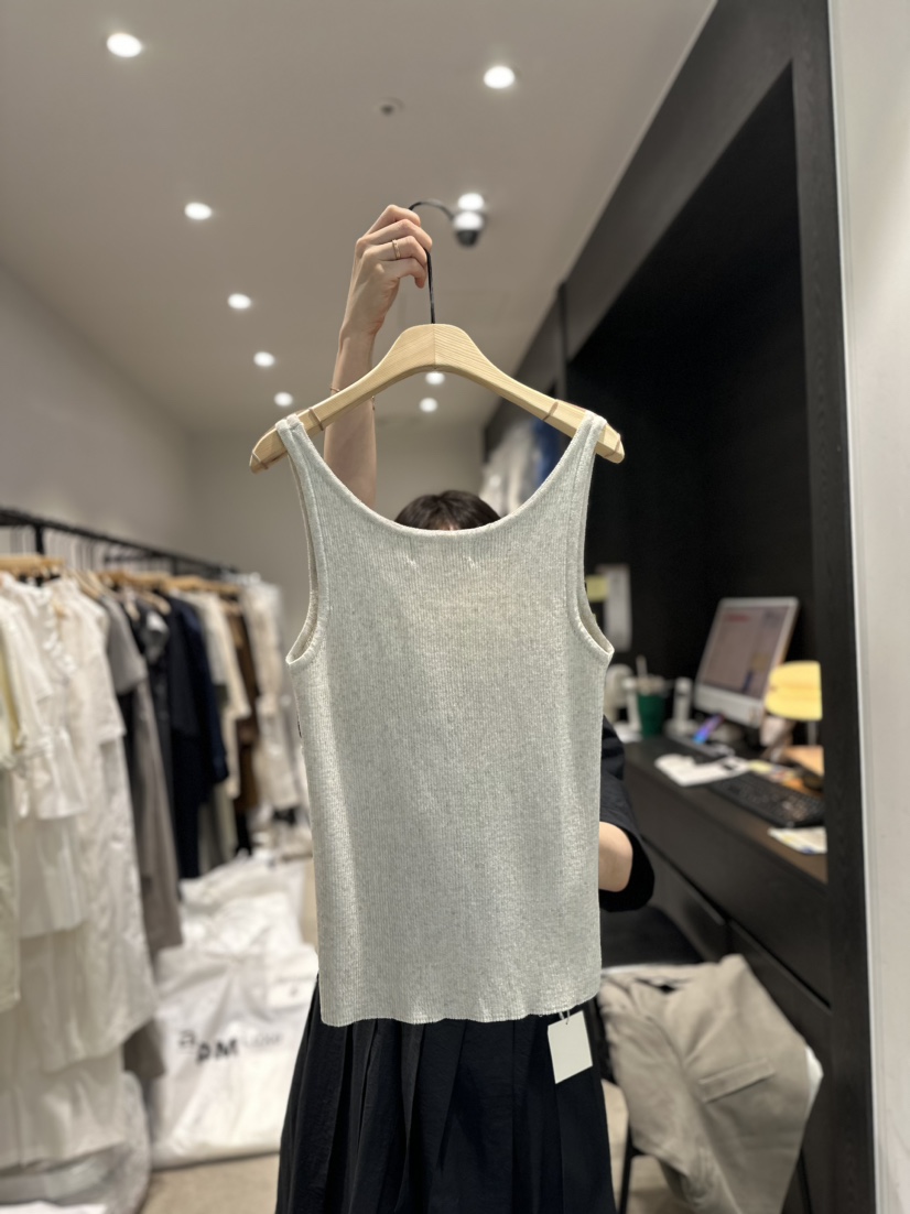 VASIL韓國直郵東大門代購女裝新款熱賣24春夏時尚吊帶背心VASIL吊帶/背心