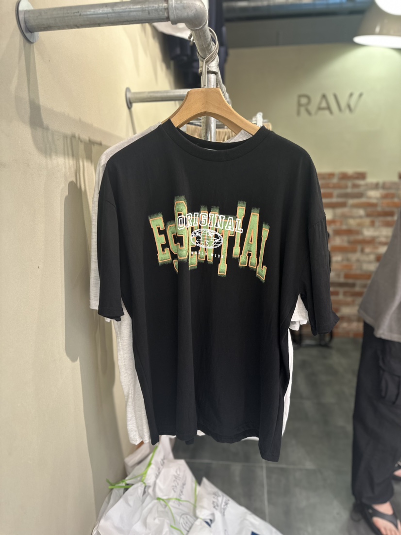 RAW-男裝直郵韓國代購女裝新品職業熱賣人氣推薦時尚休閑T恤RAW-男裝T恤