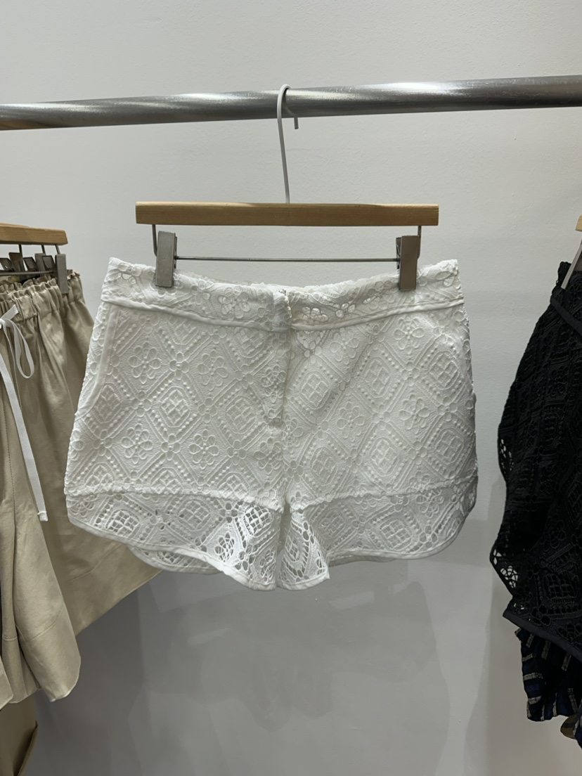 plat/ALICE N GIA韓國直郵東大門代購女裝新品推薦短褲蕾絲Platseoul/ALICE N GIA短褲